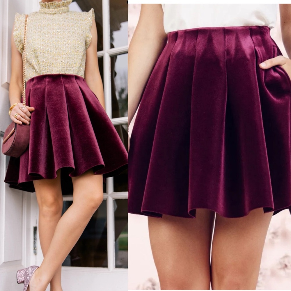 Lauren Conrad Runway Burgundy Velvet Pleated Skirt – Size 2